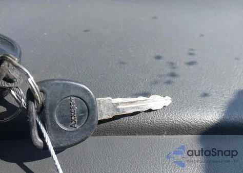 2006 Chevrolet Silverado 1500 Lt2 from USA, damaged, VIN 2GCEC13T661216697